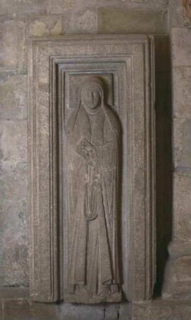 Grabplatte der Äbtissin Agnes II von Meißen, gestorben 1203