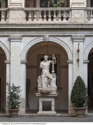 Statue des Herkules