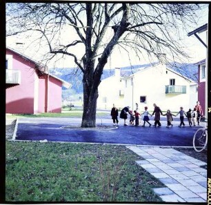 Hörbranz: Europadorf, spielende Kinder im Europadorf