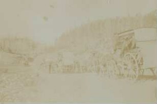 Yellowstone Park: a stop near "Golden Gate"