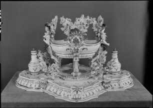 Tafelaufsatz (plat de mènage) für den Generalfeldmarschall von Münnich