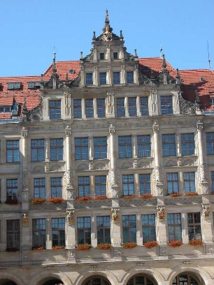 Rathausfassade vom Untermarkt gesehen