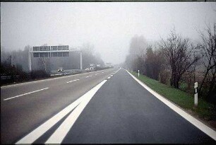 Ausfahrt aus Nebenfahrbahn Ost (Basel Richtung Karlsruhe) zu Hauptfahrbahn Ost (Basel Richtung Karlsruhe)
