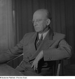 Porträt Prof. Friedrich Winkler