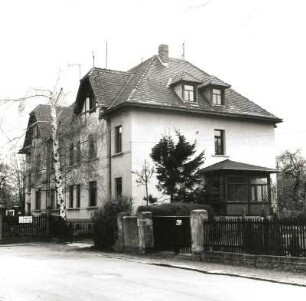 Böhlen-Großdeuben, Kantstraße 10/12. Doppelwohnhaus (um 1903/1905)