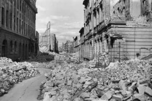 Dresden. Zinzendorfstraße. Ansicht der Ruinen