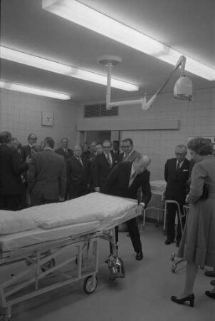 Einweihung des Richt-Krankenhauses in Durlach