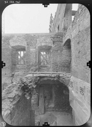 Bad Muskau. Ruine des Neuen Schloßes. Innenansicht
