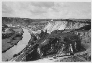 Flusslandschaft der Lahn unterhalb Diez