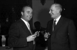 Freiburg: Kaufhaussaal, Prof. Straub, Bonn