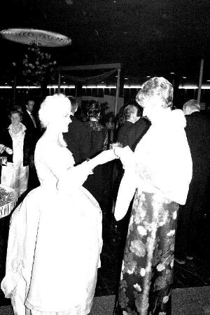Presse- und Bühnenball des Badischen Staatstheaters und des Presseclubs Karlsruhe in der Schwarzwaldhalle.