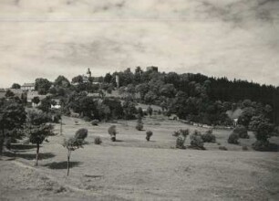 Frauenstein, Blick von Osten auf die Stadt mit Schloss, Burgruine und Begräbniskirche