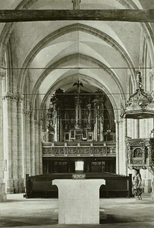 Halberstadt: St. Martini-Kirche. Innenansicht. Mittelschiff nach Westen