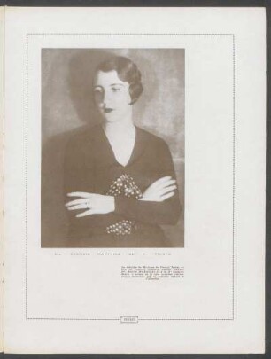[Fotografía de] Srta. Carmen Martínez de F. Prieto