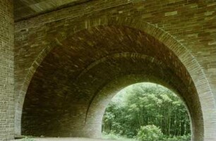 Talbrücke Arensburg bei Bad Eilsen