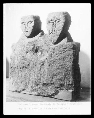 Grabstele