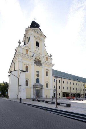 Katholische Kirche der Heiligen Dreifaltigkeit und Mariä Himmelfahrt, Priwitz, Slowakei