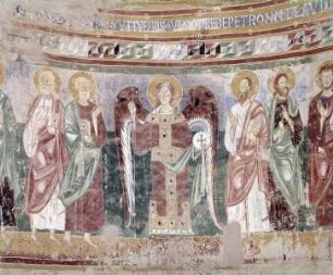 Freskenausstattung der Apsis — Erzengel, von Aposteln umgeben