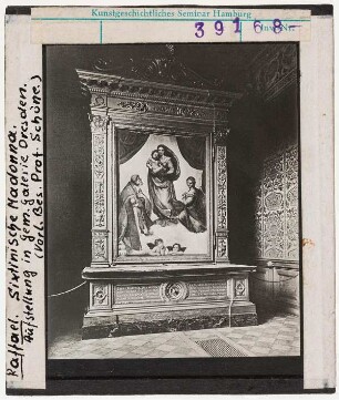 Raffael: Sixtinische Madonna, Aufstellung in der Gemäldegalerie Dresden