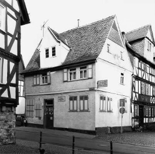 Butzbach, Breiter Stein 8