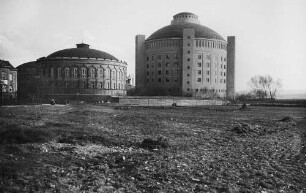 Gasometer in Reick : Dresden-Reick, Gaswerk, große Gasbehälter, rechts Gasbehälter, Hans Erlwein, 1907/1908