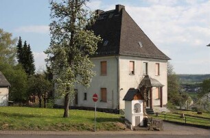 Kath. Pfarrhaus; Waldbrunn, Kirchstraße 8