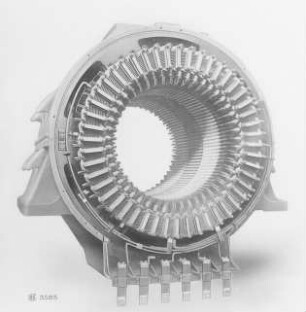 Ständer eines vierpoligen Generators von 25000 kVA (Brown, Boveri und Cie. AG) : Technikgeschichte | Elektrotechnik | Erzeugung elektrischer Energien | Gleich- und Wechselstromgeneratoren, Turbogeneratoren