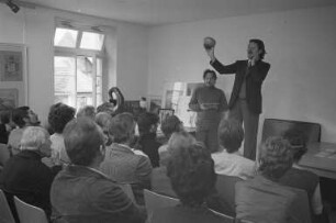 Versteigerung zeitgenössischer Kunstwerke im Künstlerhaus Karlsruhe