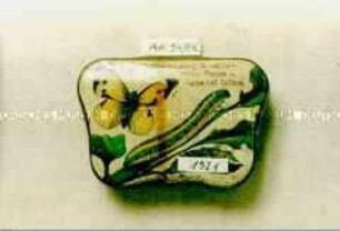 Automatenblechdose, trapezförmig, nach innen gewölbt, für Schokolade/Pastillen? "Kohlweissling 1/2 nat. Gr. nebst Raupe u. Puppe, nat. Grösse. Hartwig und Vogel."
