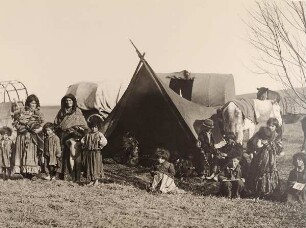 Roma-Familie in Buttstädt, um 1890