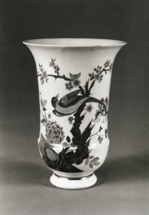 Bechervase mit indianischer Blumen- und Vogelmalerei