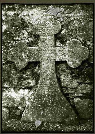 Friedhof. Grabkreuz der Anna Barbara Seuterin