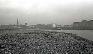 Grund, Peter; Düsseldorf; Stadtansichten - Blick auf Stadt