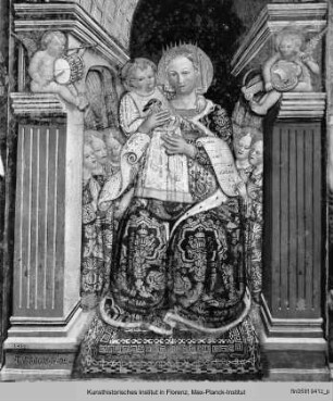Thronende Madonna mit Kind, dem Heiligen Sebastian und der Heiligen Agatha : Thronende Madonna mit Kind, von musizierenden Engeln umgeben