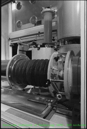 Detailaufnahme einer Glovebox des Instituts für Radiochemie (IRCh)