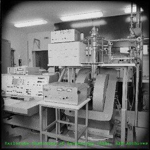 Elektronenspinresonanz (ESR)-Apparatur des Instituts für Heiße Chemie (IHCh)