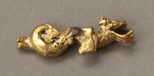 Animal figurine made of gold (gold jewellery)