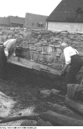 Volkssolidarität. Veteranen der Arbeit helfen, um 1959
