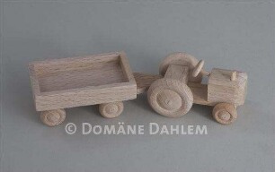 Spielzeug - Traktor mit Hänger