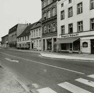 Peitz. Markt 2-7 : Peitz, Markt 2-7. Wohn- und Geschäftshäuser. Straßenansicht