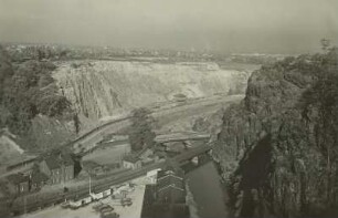 Plauenscher Grund : Dresden-Plauen. Blick vom Hohen Stein in den Plauenschen Grund, talabwärts