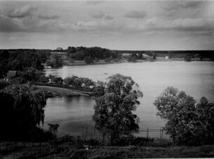 Bei Zechlin (Uckermark). Blick auf den Zechliner Kanal, der den Schwarzen See mit dem Zechliner See verbindet
