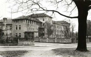 Bautzen, Am Stadtwall. Kreiskrankenhaus. Eckansicht