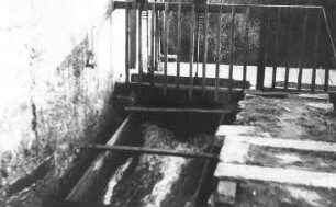 Neschwitz-Weidlitz. Kobanmühle, Gerinne, vor 1950, Repro (Bildersammlung Fam. Pietschmann)