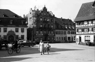 Haslach im Kinzigtal: Rathaus mit Hauptstraße