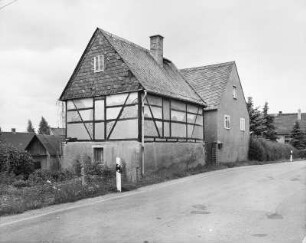 Ehrenberg (Kreis Hainichen). Häuslerhaus (Mitte 19. Jahhundert), Dorfstraße 92. Straßenansicht