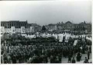 Demonstration bei den Weltfestspielen in Berlin