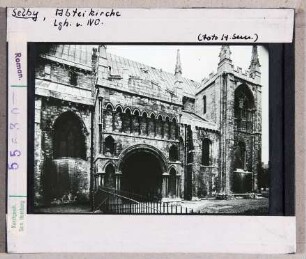 Selby: Abteikirche, Langhaus von Nordosten