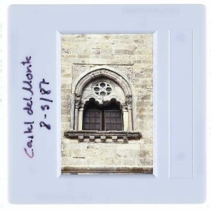 Andria, Castel del Monte : Detail Fenster
