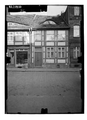Grabow, Kirchenstraße 15. Wohnhaus. Straßenfront